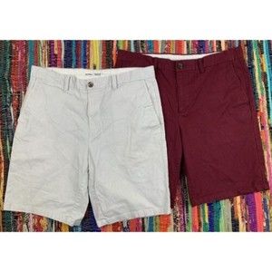 Old Navy Ultimate Slim 2 Pair Of Shorts Men's Size 34 Bermuda White Burgundy